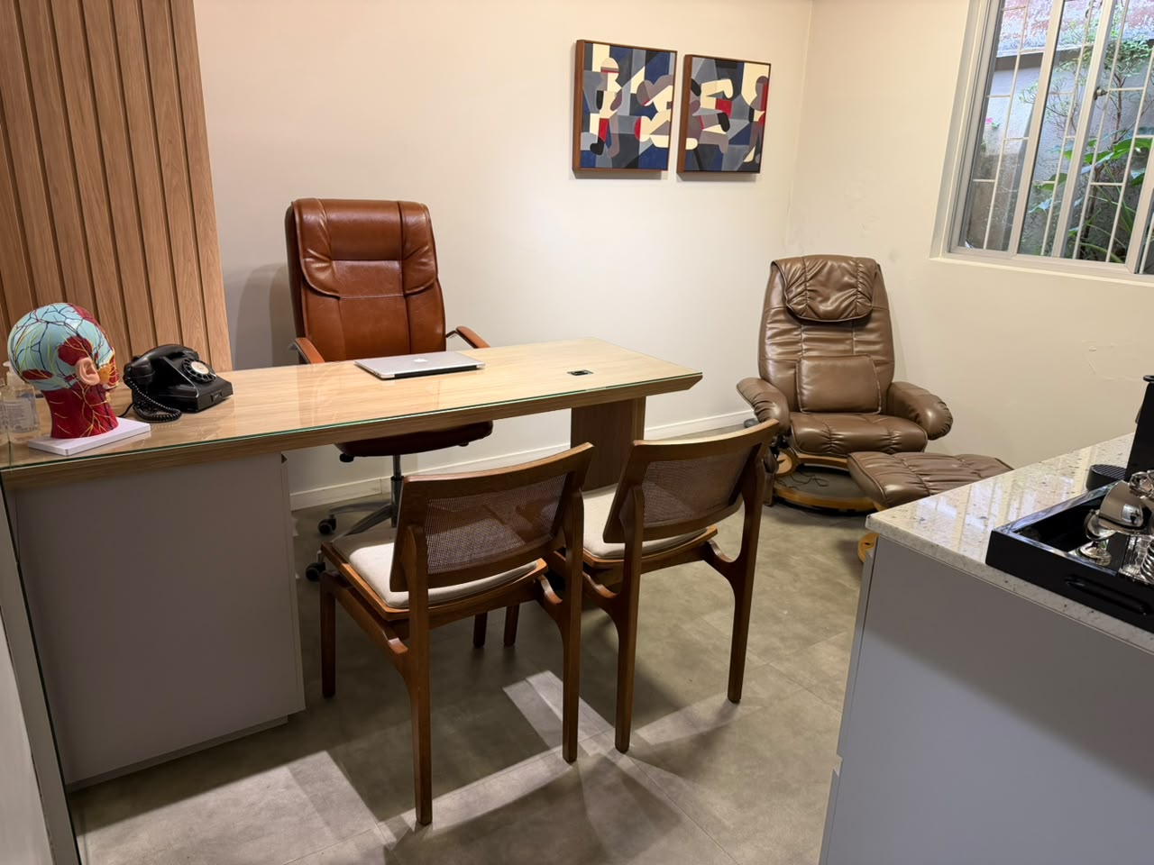 Ambiente acolhedor do consultório